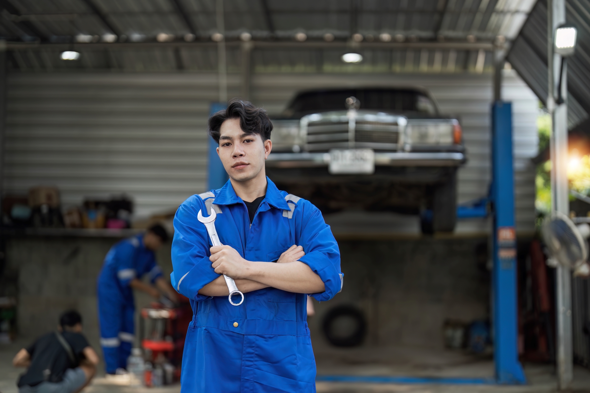 Auto Mechanic Uniforms in Roseville
